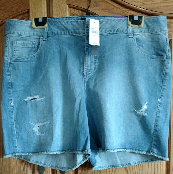 Lane Bryant jean shorts NWT - Picture 3 of 4